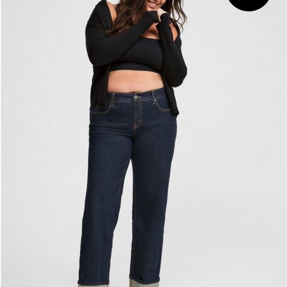Torrid Wide- Leg Jeans mid-rise fit. 10